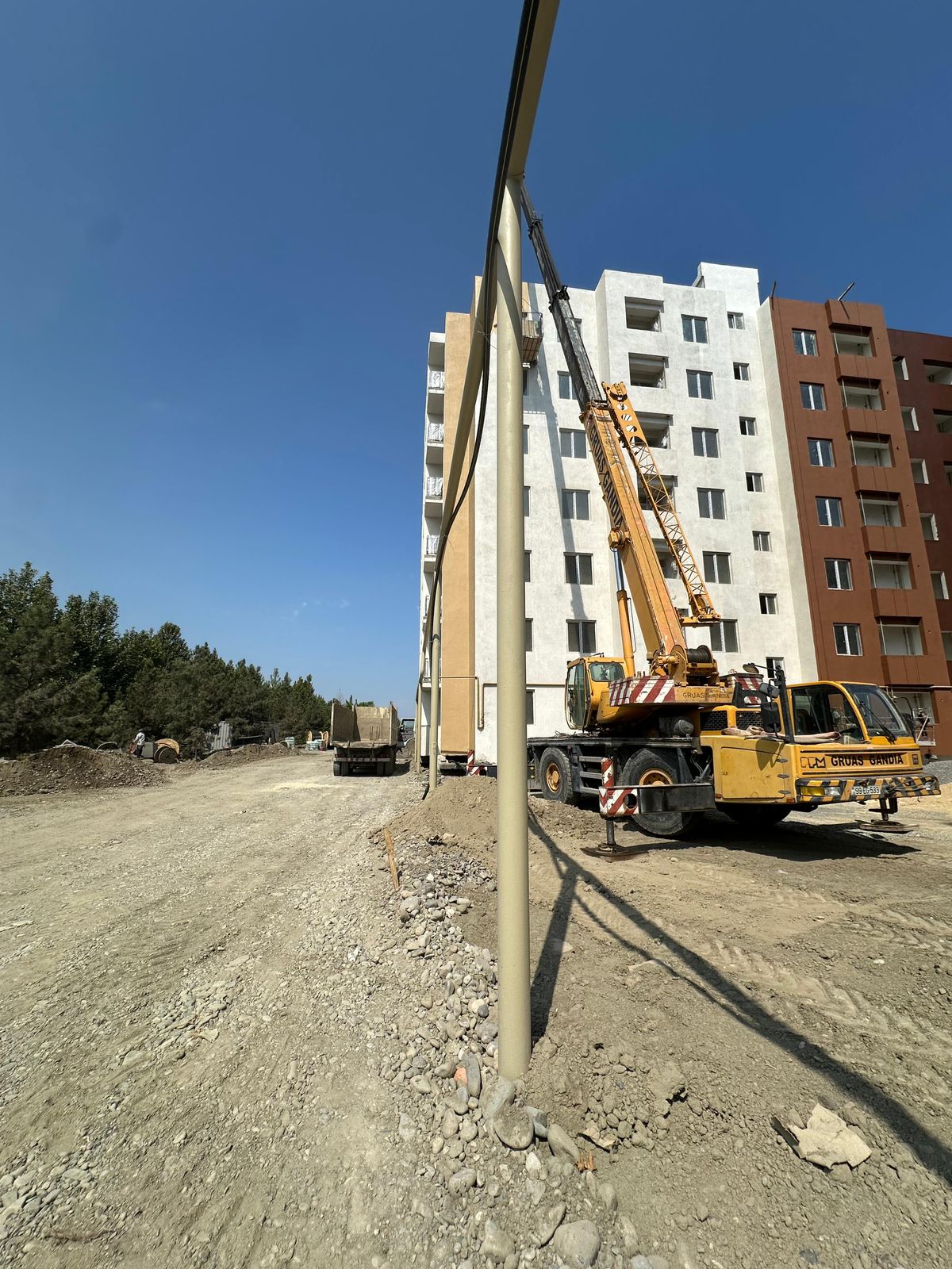 Yevlax şəhəri, MİDA yaşayış kompleksi, işlər davam edir...
